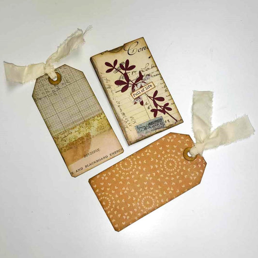 Junk Journaling Ephemera, Two Pocket Hidden Paperclip